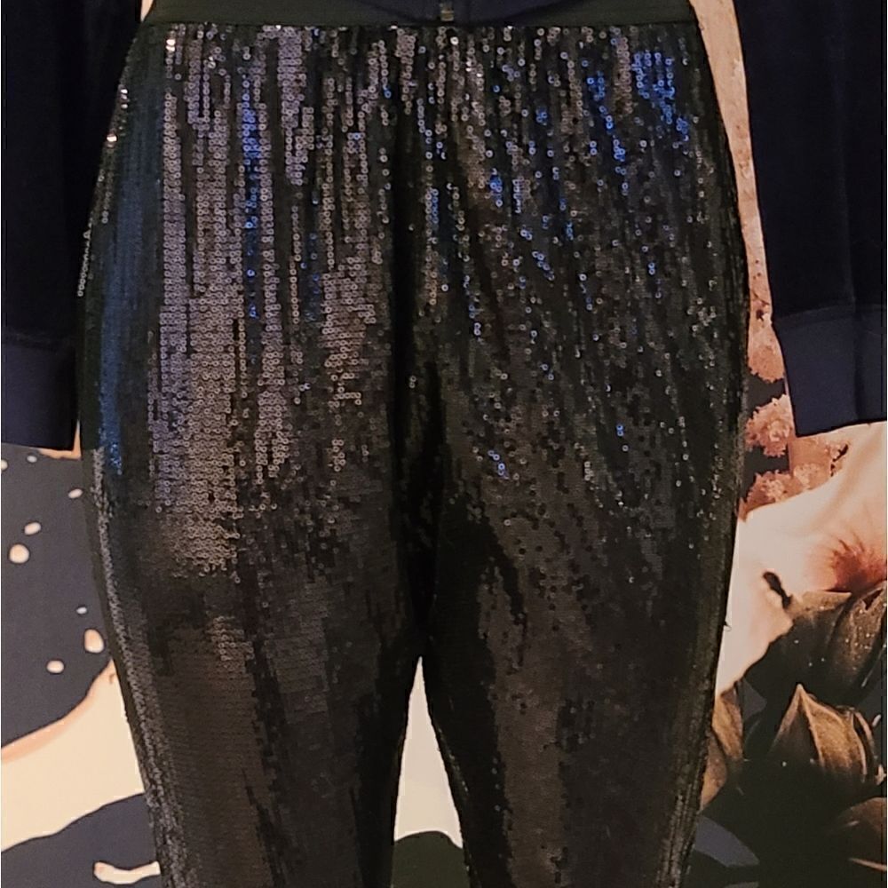 Kardashian Kollection pants    - Picture 2 of 4